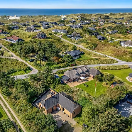 בית נופש Beautiful With And Sauna, Close To The North Sea And The Center Of Sondervig *