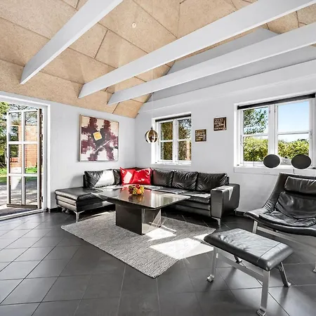 Beautiful With And Sauna, Close To The North Sea And The Center Of Sondervig * רינגקובינג