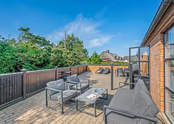 Beautiful With And Sauna, Close To The North Sea And The Center Of Sondervig 灵克宾