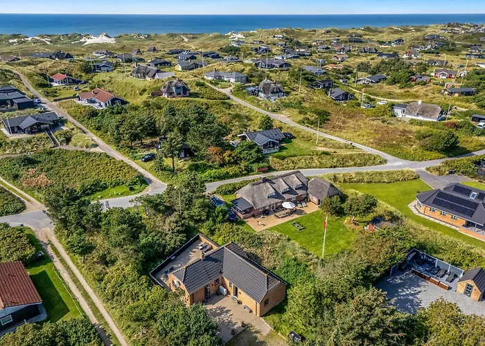 度假居 Beautiful With And Sauna, Close To The North Sea And The Center Of Sondervig *