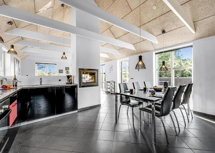 Beautiful With And Sauna, Close To The North Sea And The Center Of Sondervig 度假居 灵克宾