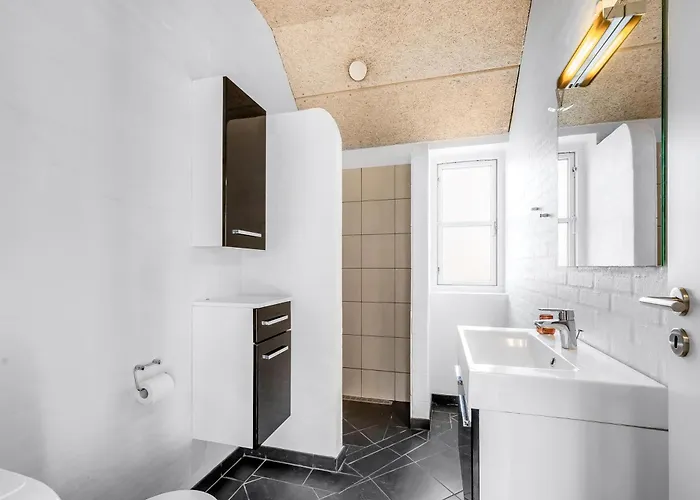 度假居 Beautiful With And Sauna, Close To The North Sea And The Center Of Sondervig 灵克宾