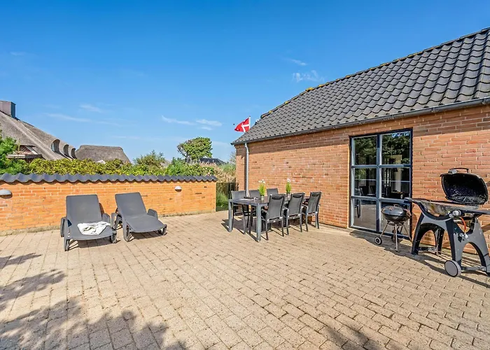 Beautiful With And Sauna, Close To The North Sea And The Center Of Sondervig *